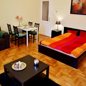 Caesar Apartman Apartment